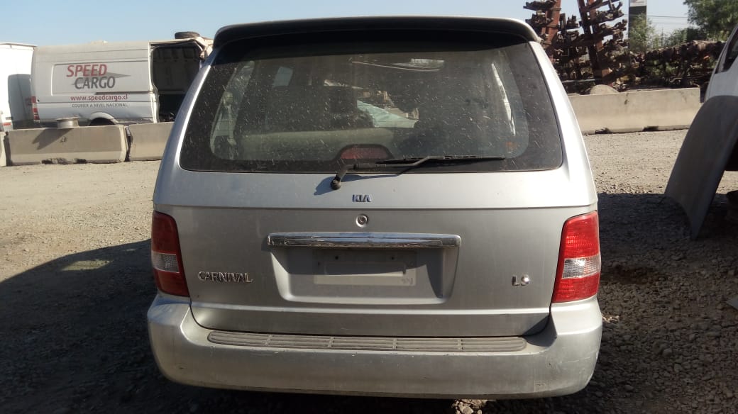  Kia CARNIVAL 2004    EN DESARME
